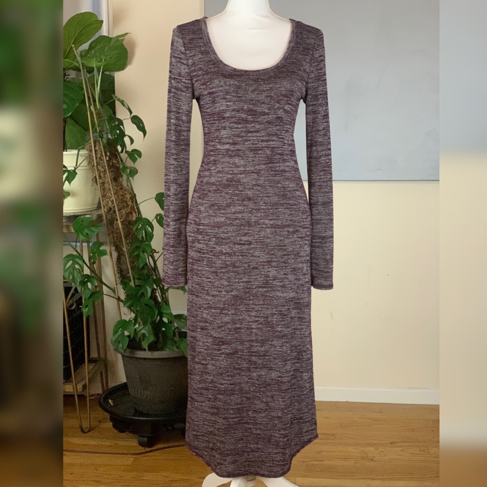 Forever 21 long sleeve round neck midi dress